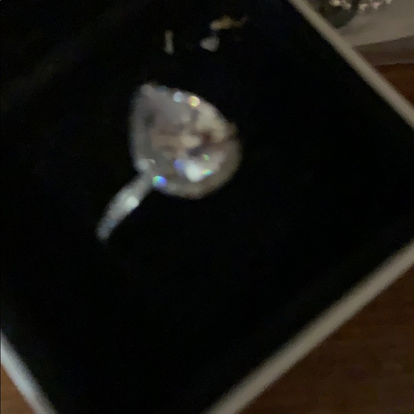 Pandora teardrop ring new size 7 - Picture 4 of 4
